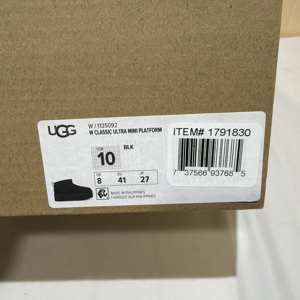 UGG Classic Ultra Mini Platform Women's Boot  Black‎ Size 10 NIB Authentic